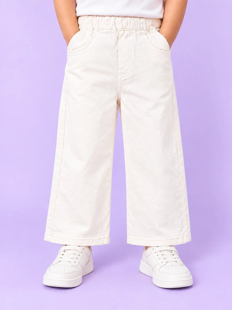 Unisex Denim Jeans – Comfortable Wide-Leg Jeans with Pockets