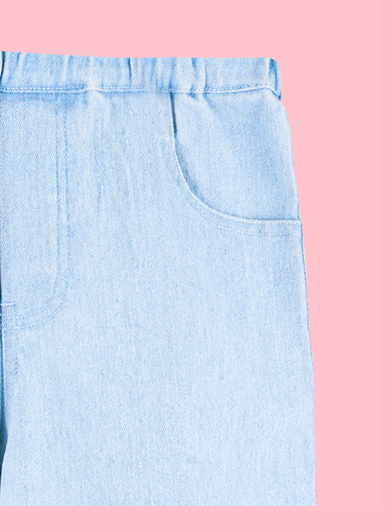 Unisex Denim Jeans – Light Blue Wide-Leg Jeans with Pockets