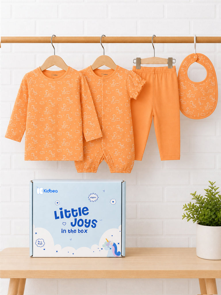 Organic Cotton Baby Gift Set – Giraffe Print T-Shirt, Pyjama, Half Romper & Bib for 0–18 Months (4 Piece Set)